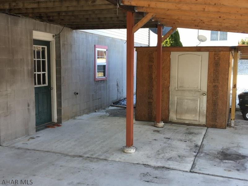 Lakewood Manor - Residential