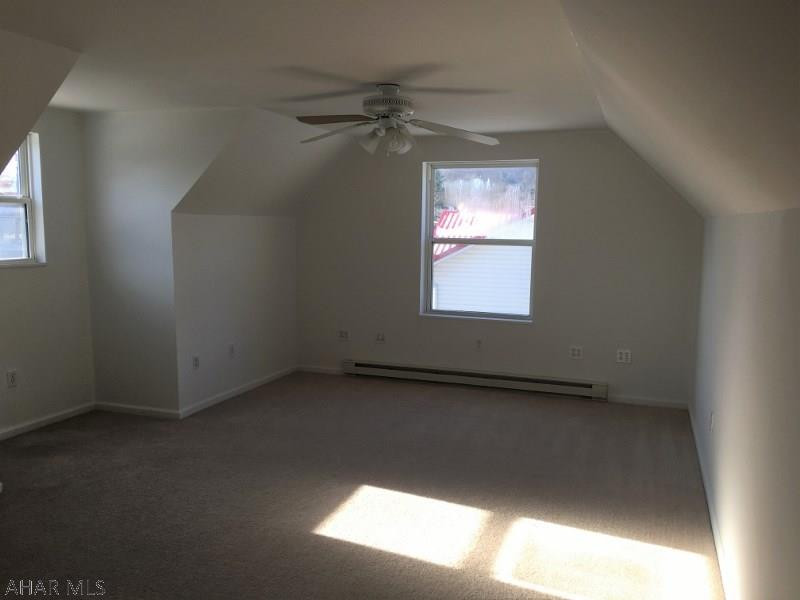 Lakewood Manor - Residential