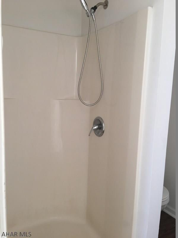 Lakewood Manor - Residential