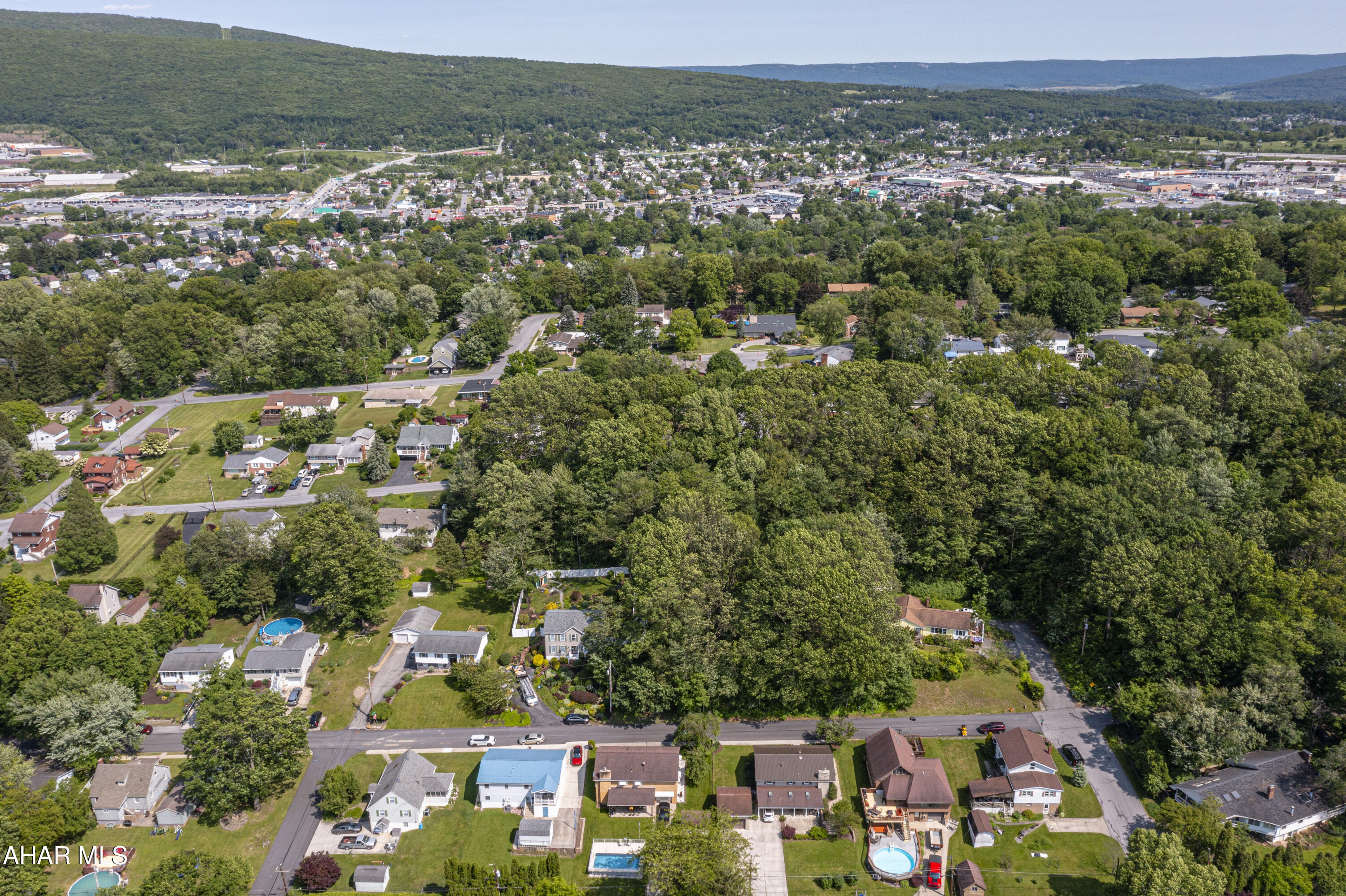 Highland Park - Land