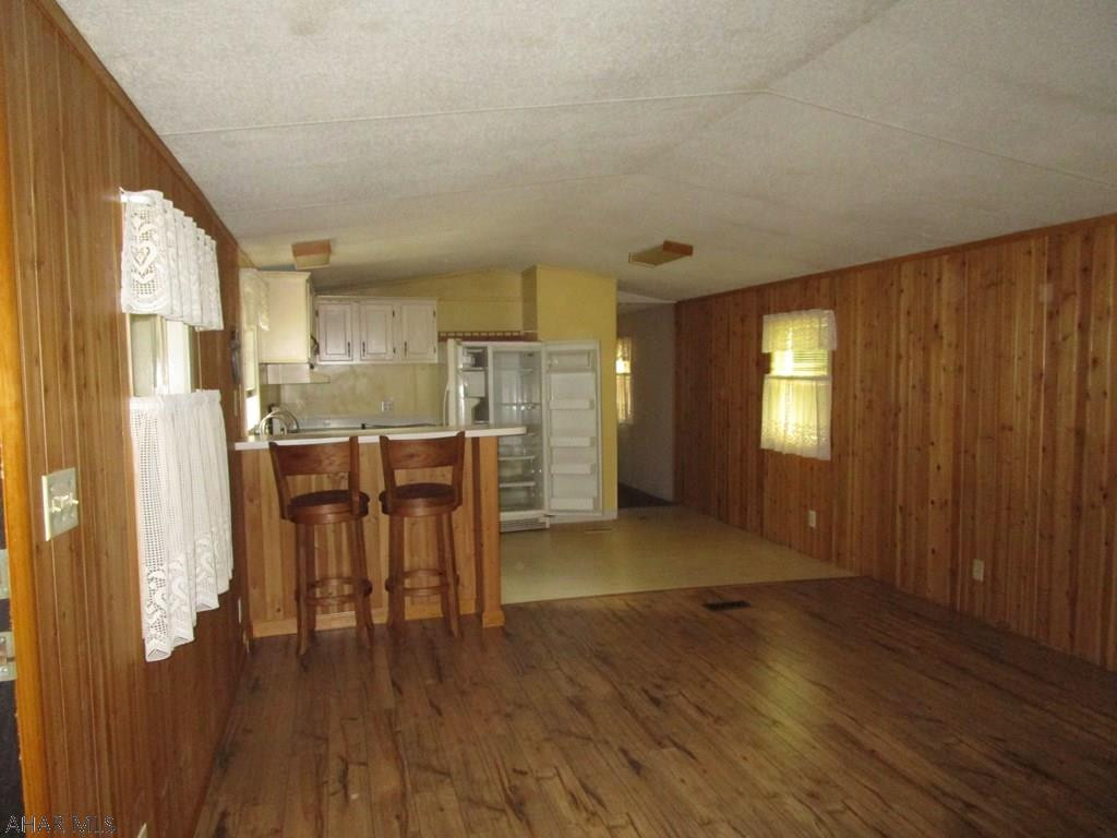 Glendale Yearound - Residential