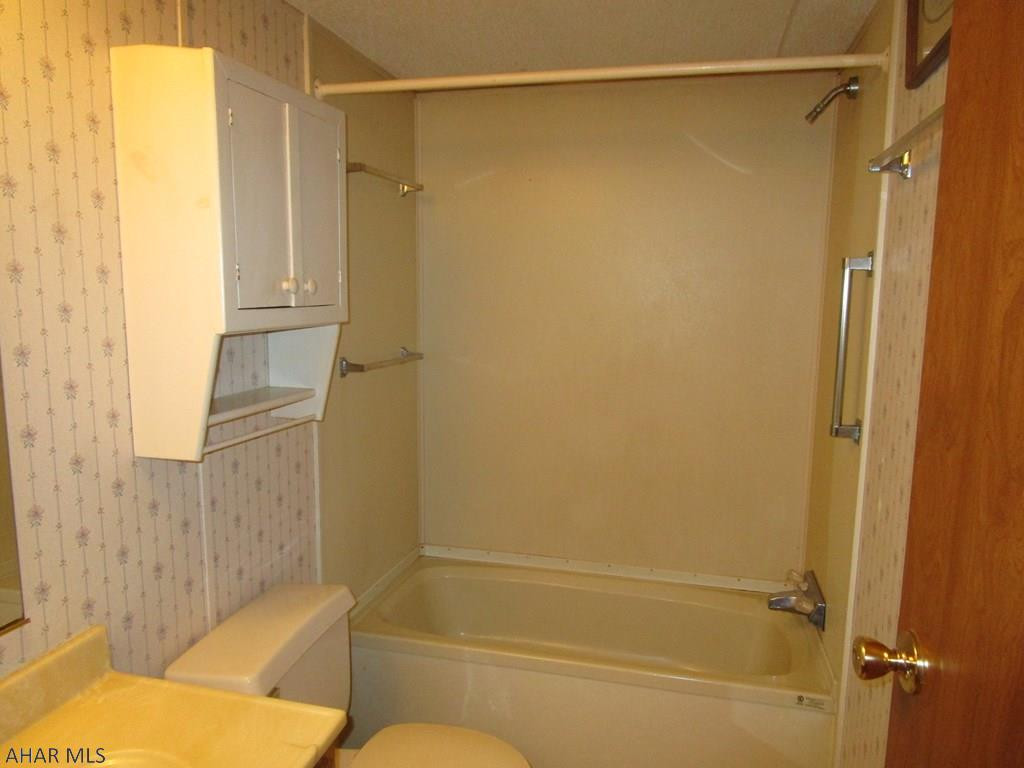 Glendale Yearound - Residential