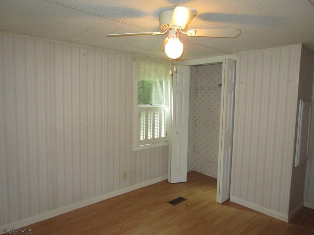 Glendale Yearound - Residential