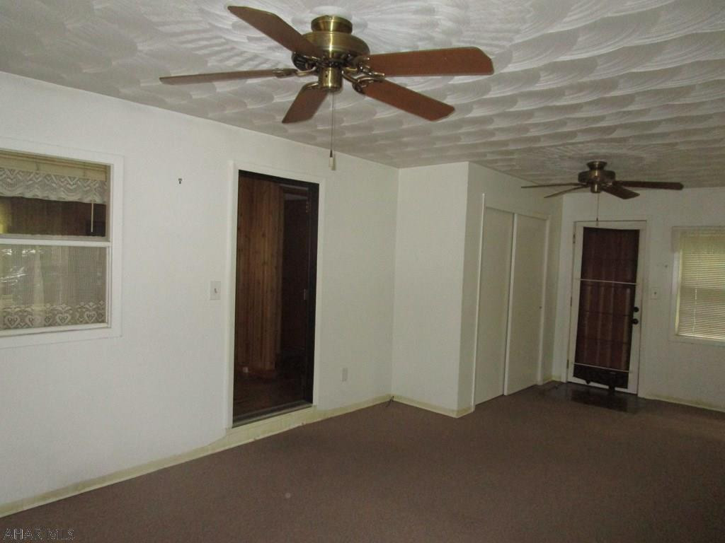 Glendale Yearound - Residential