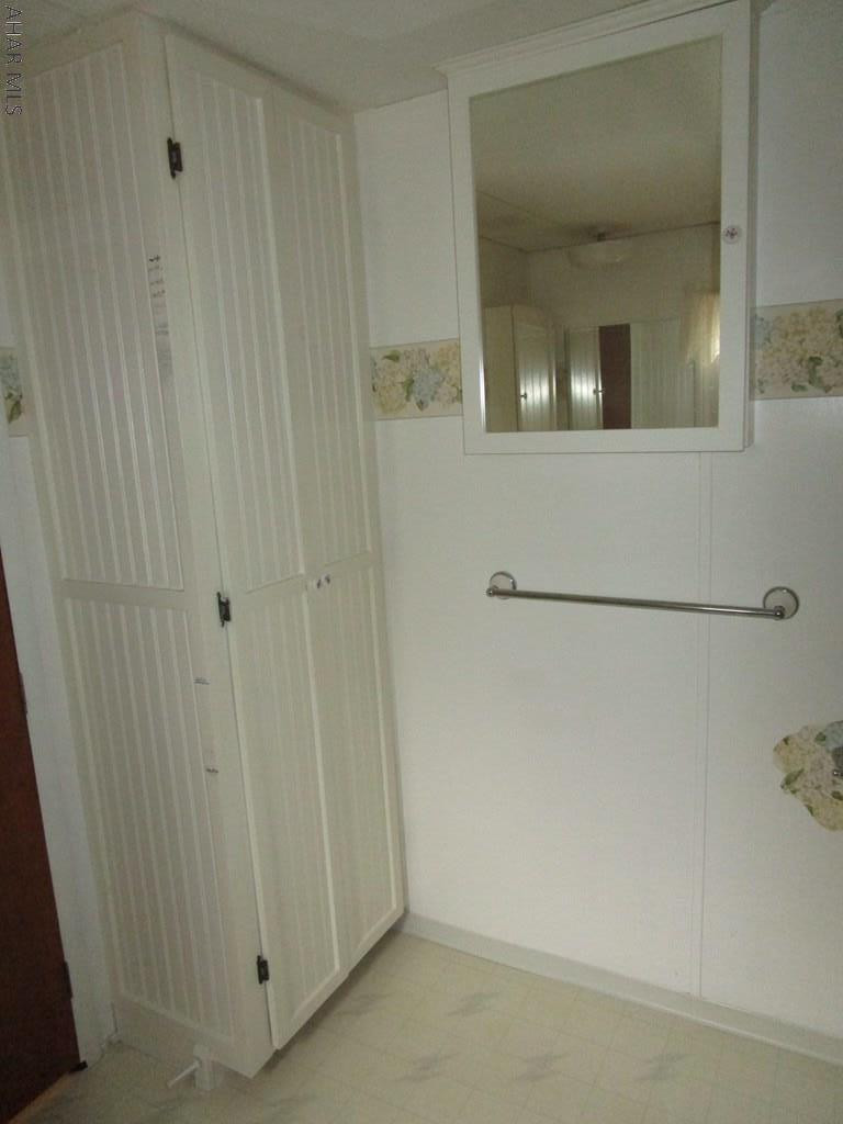 Glendale Yearound - Residential