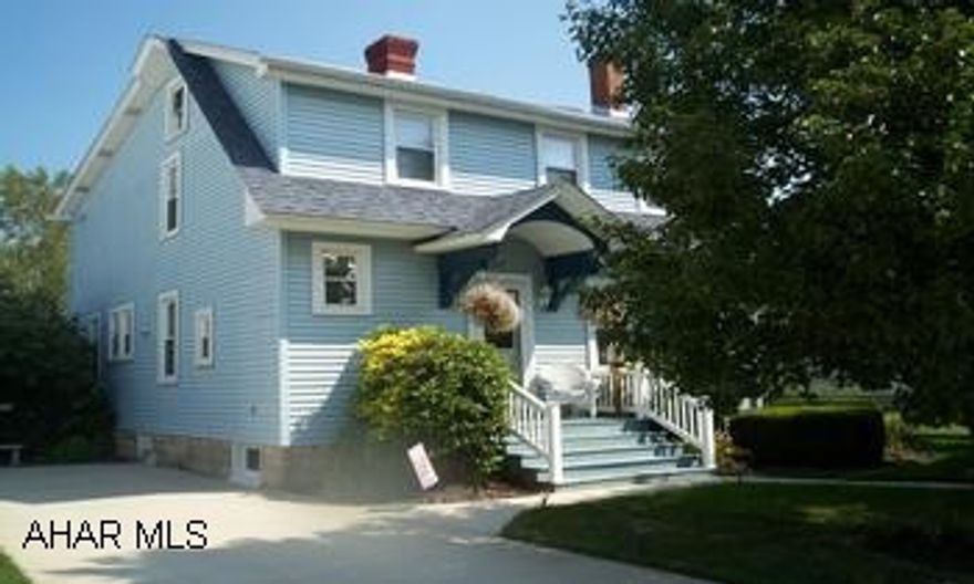 LOVELY LANDSCAPED, 3 BR, 1.5 BATH HOME IN A GREAT LOCATION. UPDATED KITCHEN, NEWER ROOF, WINDOWS AND CARPETING ARE JUST A FEW OF THE AMENITIES. 3 ZONE HOT WATER GAS HEAT AND NEW HEAT PUMP/CAC. PRIVATE DECK, BALCONY AND PATIO. OVERSIZED TWO CAR GARAGE. LOVELY LANDSCAPED, 3 BR, 1.5 BATH HOME IN A GREAT LOCATION. UPDATED KITCHEN, NEWER ROOF, WINDOWS AND CARPETING ARE JUST A FEW OF THE AMENITIES. 3 ZONE HOT WATER GAS HEAT AND NEW HEAT PUMP/CAC. PRIVATE DECK, BALCONY AND PATIO. OVERSIZED TWO CAR GARAGE WITH OVERHEAD STORAGE. CALL MIKE FARABAUGH 312-0444 FOR PRIVATE TOUR.