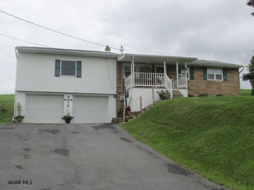 Very nice 4 Bedroom 3 Bath Raised Ranch. 2-car integral garage, updated oak kitchen with stainless appliances, spacious dining room, nice cherry laminate flooring, finished basement, lots of storage, Pex plumbing, just a great home for a growing family. Country setting and qualifies for rural housing.