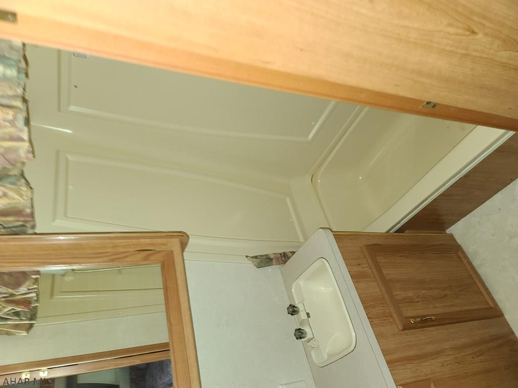 Glendale Yearound - Residential