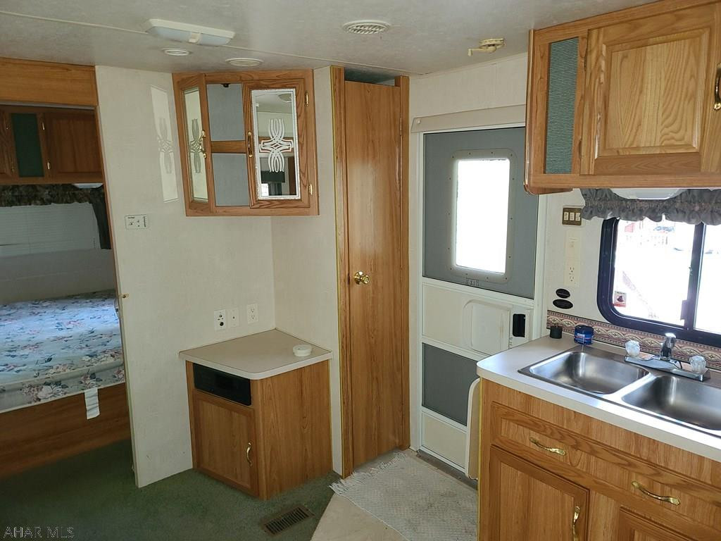 Glendale Yearound - Residential