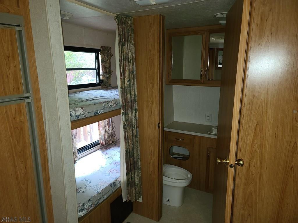 Glendale Yearound - Residential