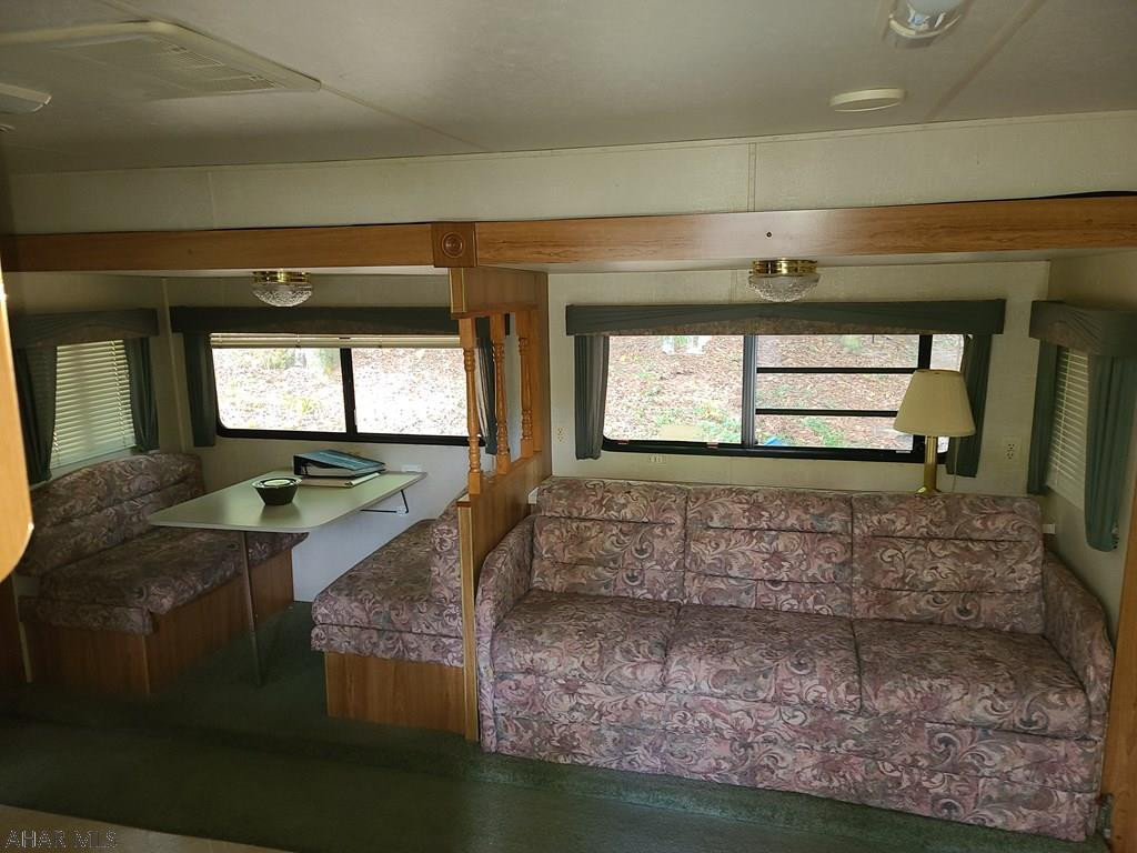 Glendale Yearound - Residential