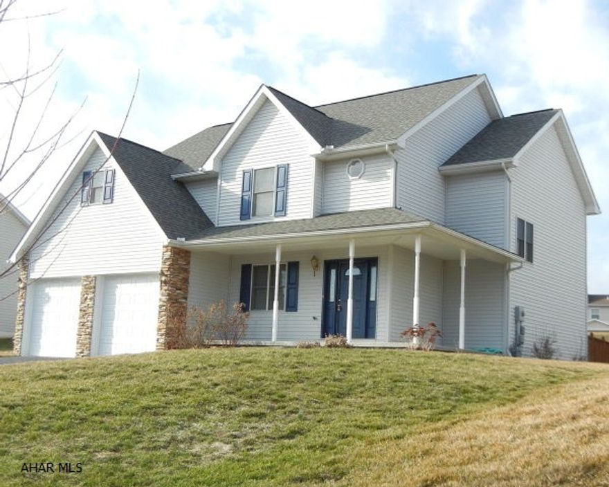 Great 4 Bedroom, 2 1/2 Bath two story in Pleasant View Estates.  Gorgeous kitchen.  Bonus room off guest bedroom.