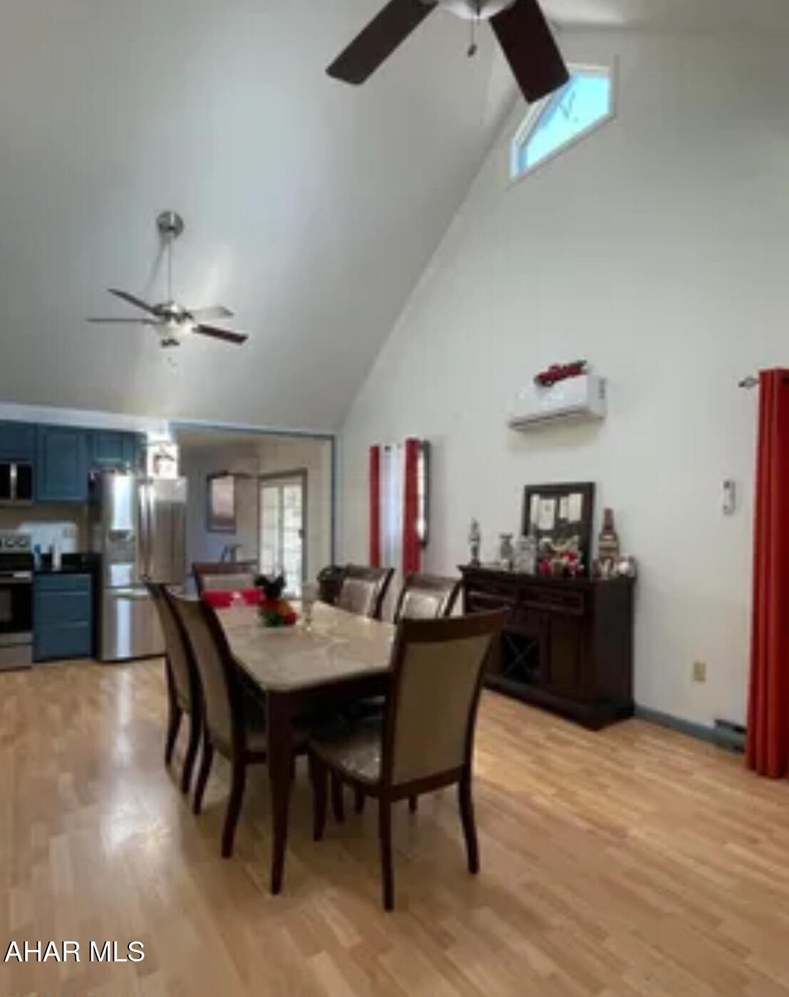 Glendale Yearound - Residential