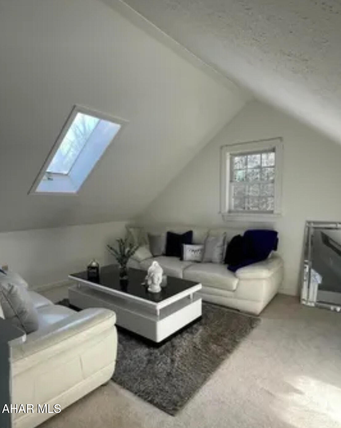 Glendale Yearound - Residential