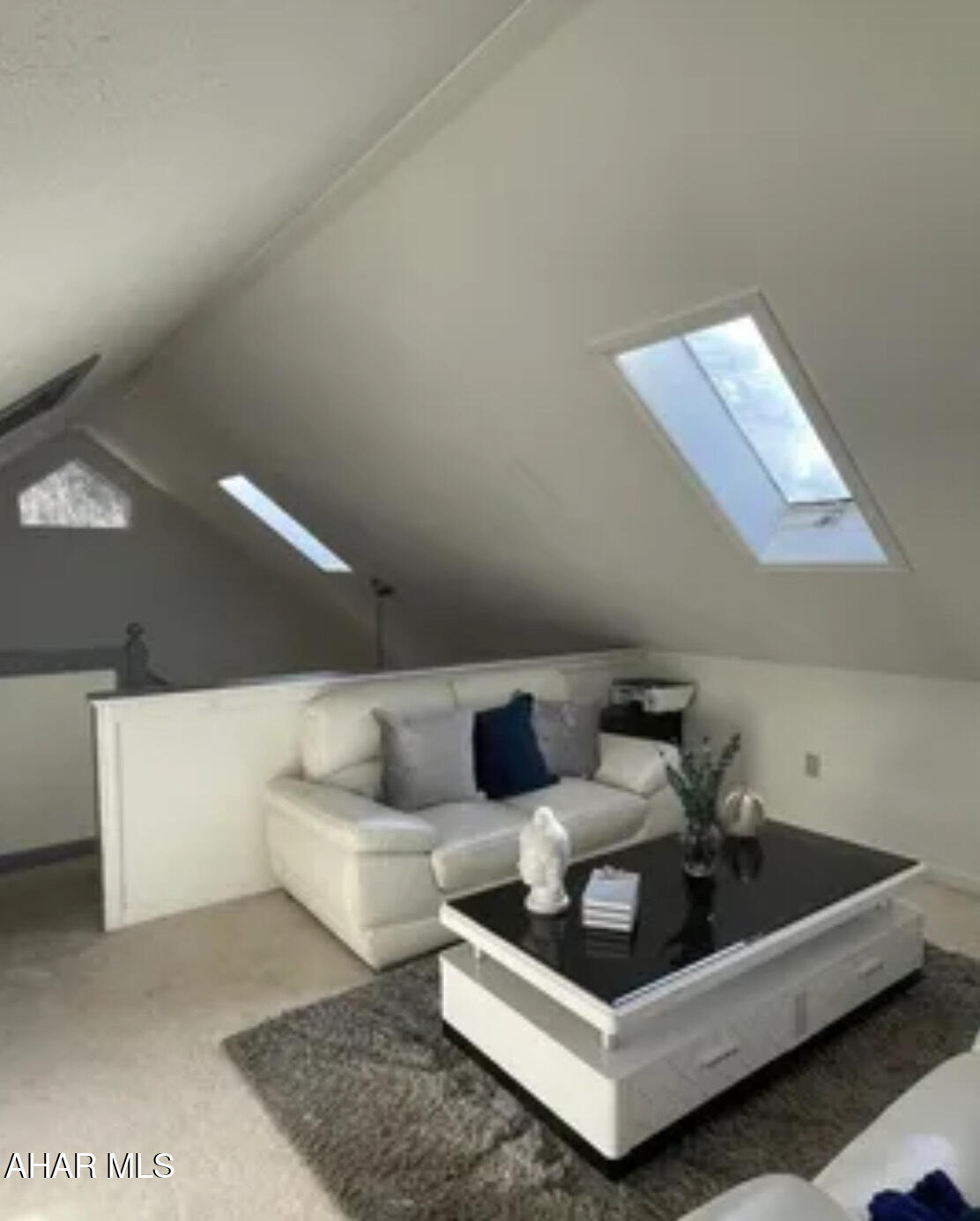 Glendale Yearound - Residential