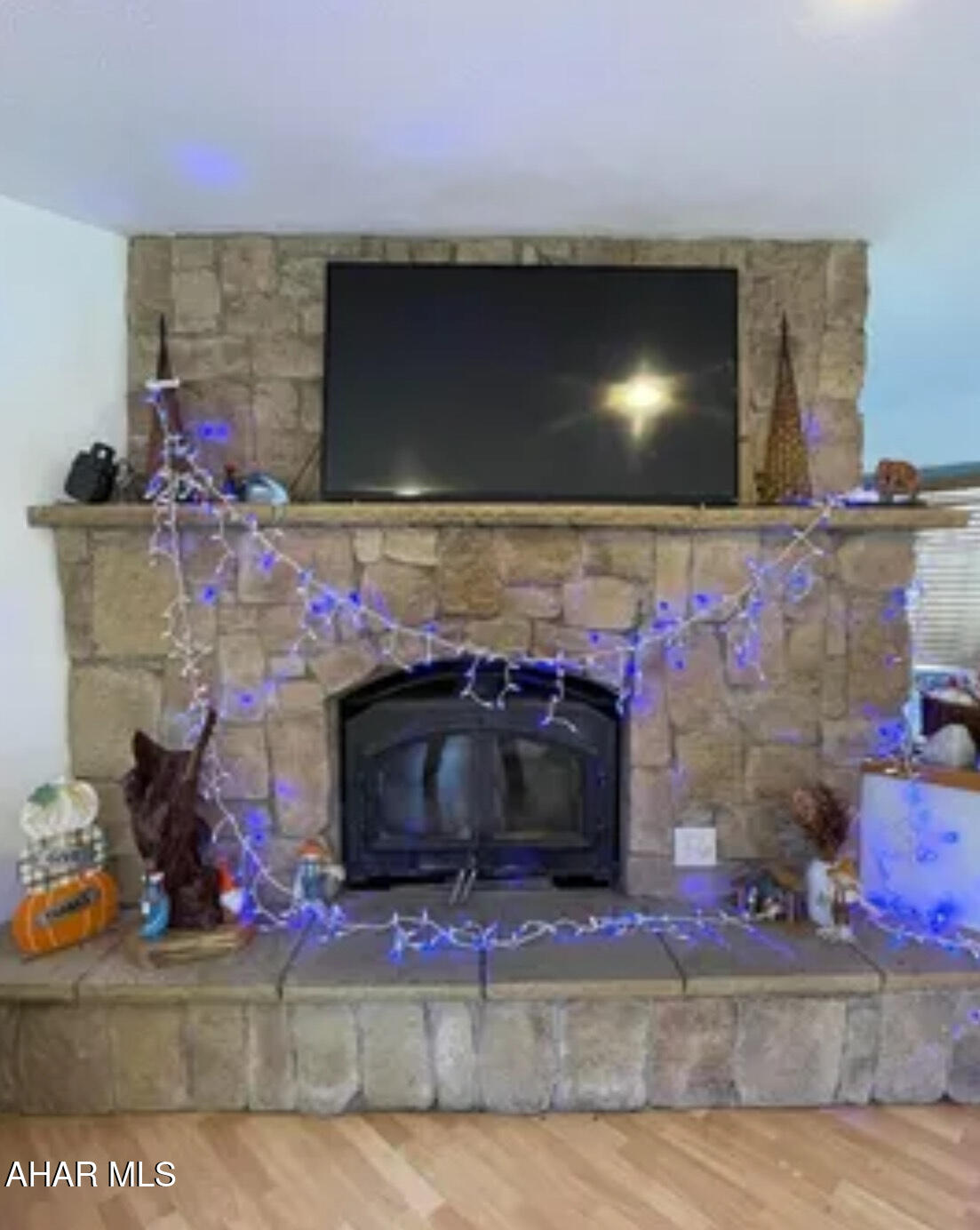 Glendale Yearound - Residential