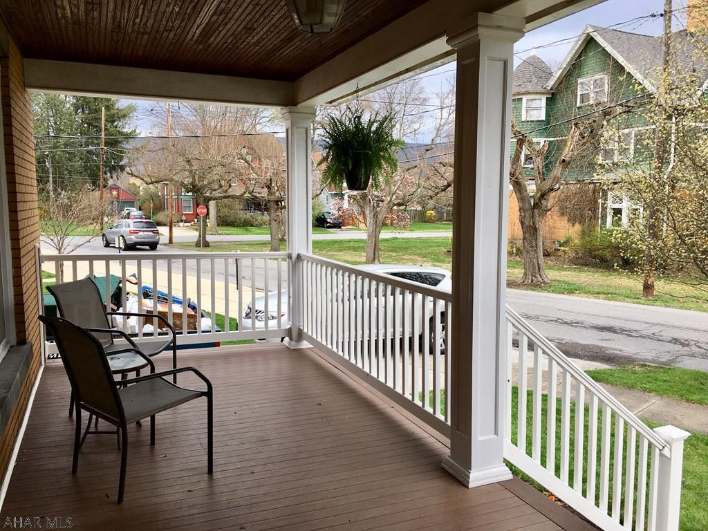 Llyswen - Residential