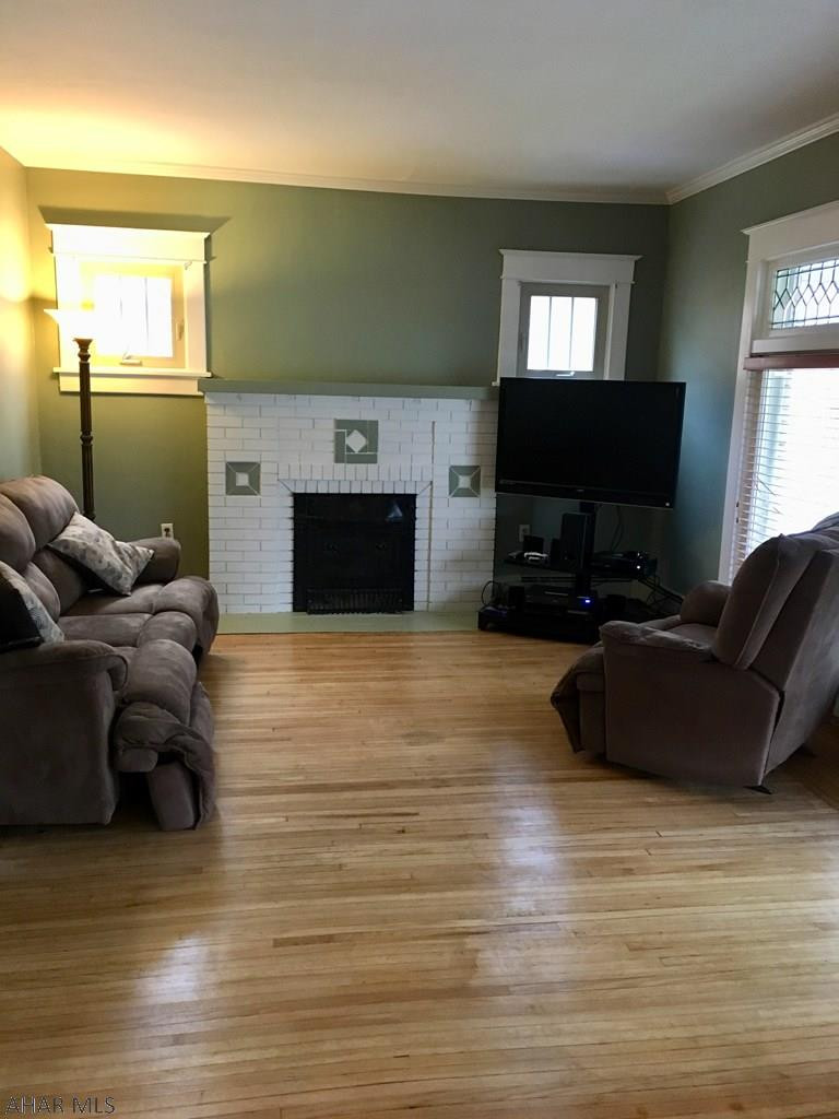 Llyswen - Residential