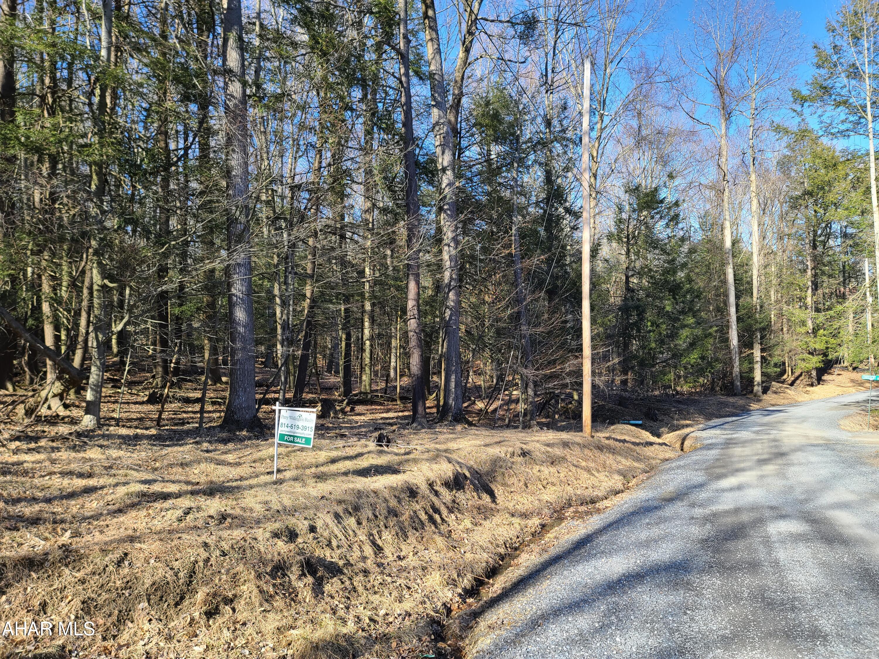 Glendale Yearound - Commercial Sale