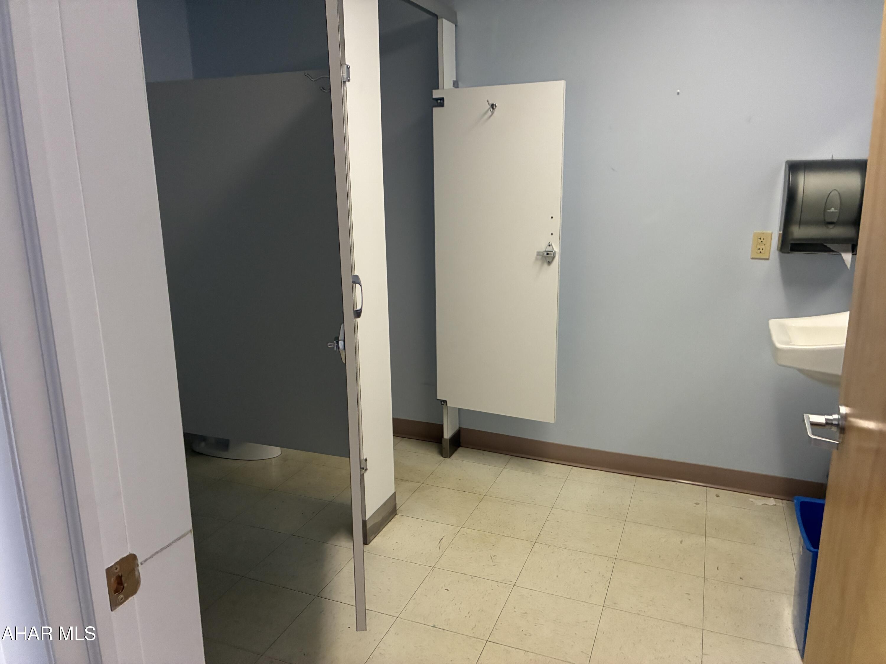 None - Commercial Lease