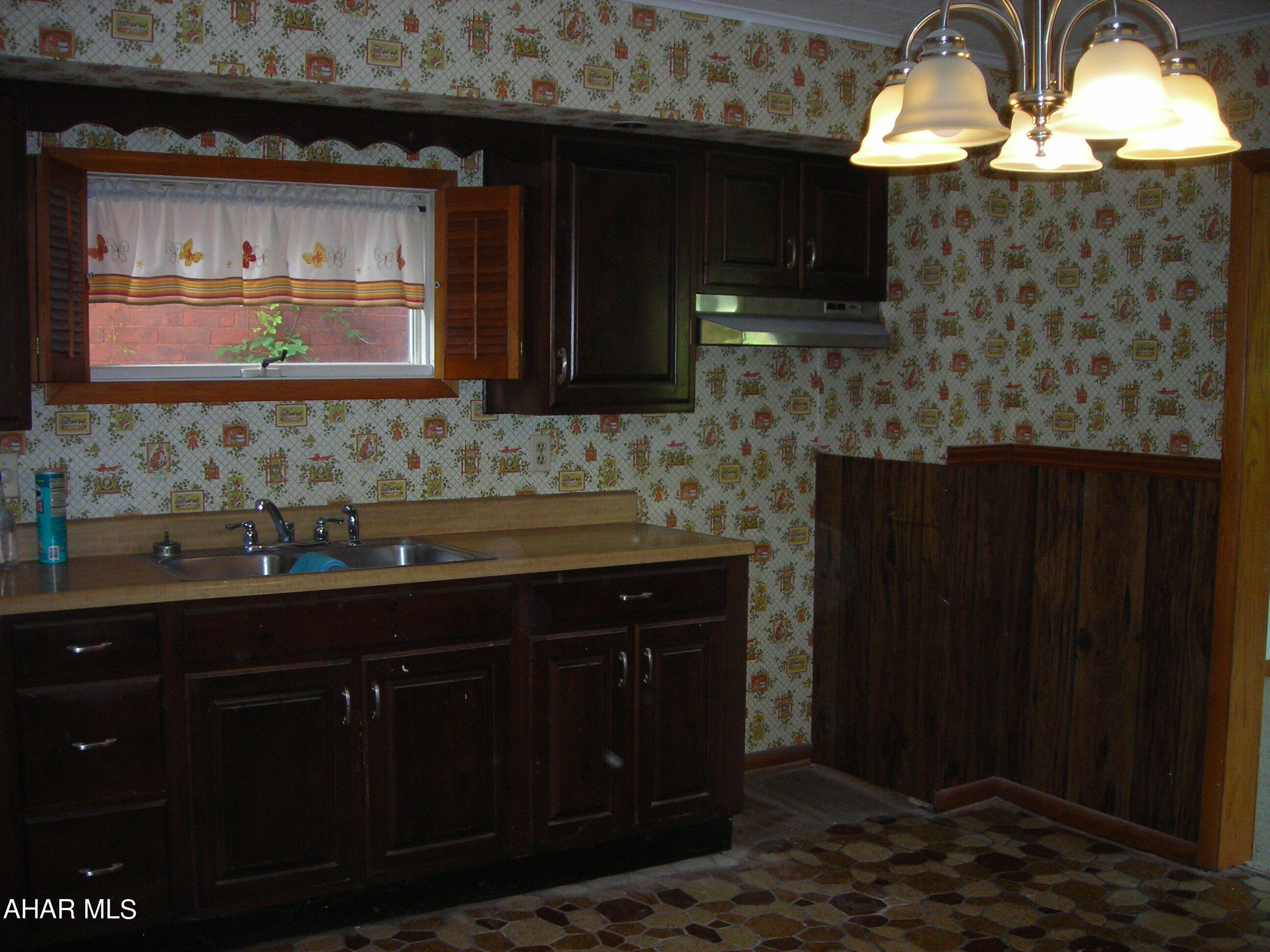 Juniata - Residential