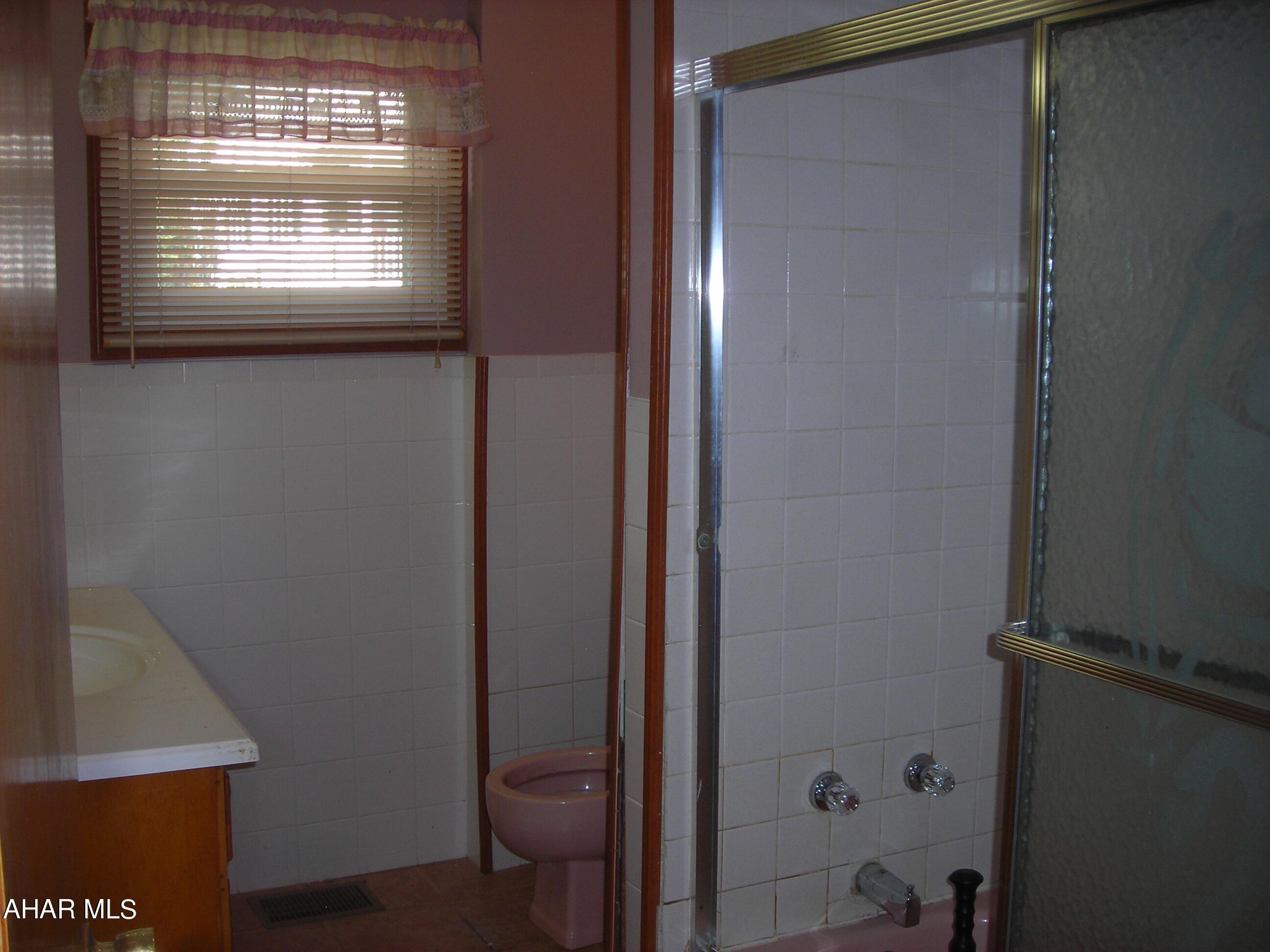 Juniata - Residential