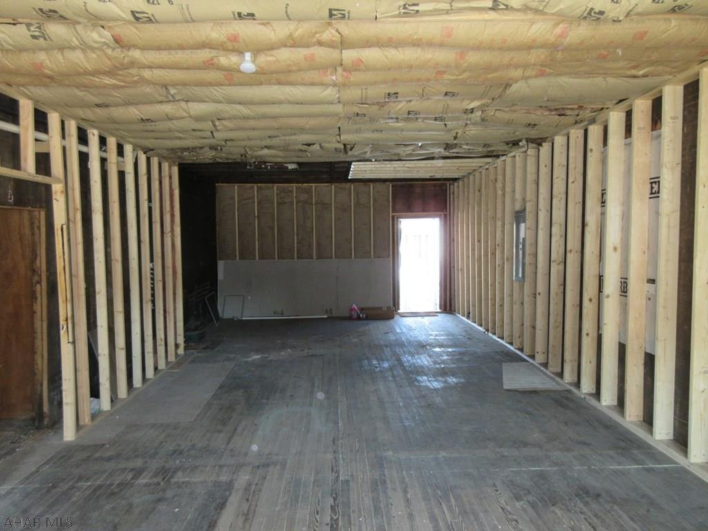 Unknown - Commercial Sale