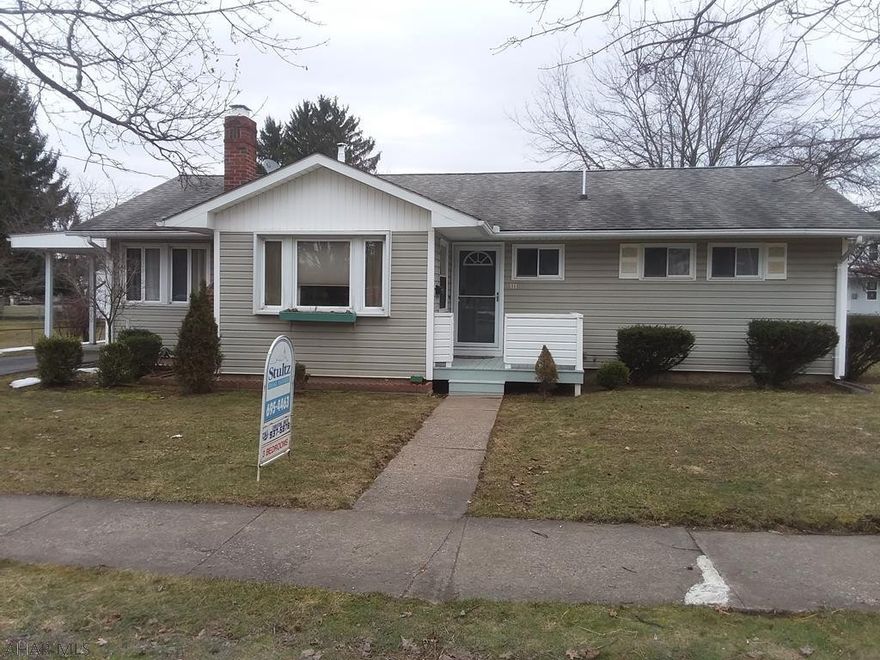 Hollidaysburg Boro...3 Bedroom Ranch Home..This home has a lot of great features you don't want to miss out on. Eat-in kitchen with ceiling fan and sky light, dining room with carpet open floor plan to the living room with gas fire place, master bedroom has 1/2 bath an d hardwood floor, multi purpose room mud, laundry, utility all together. Outside you have a nice flat yard, covered patio carport, and a shed. Listed for $129,000 call for a showing today.