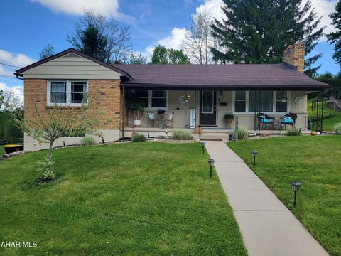 Photo for 736 N Spruce Street