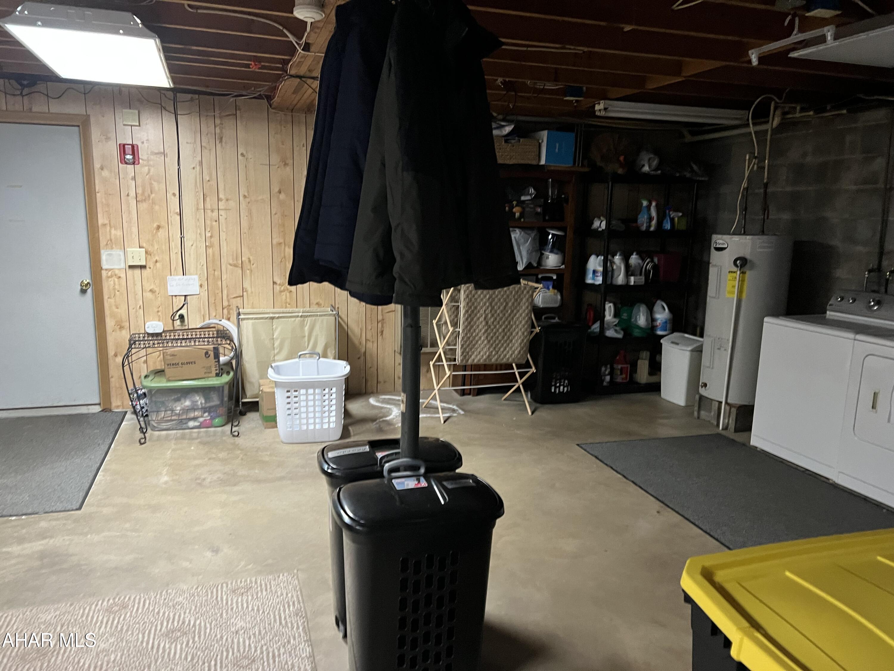 Laurel Woods - Residential