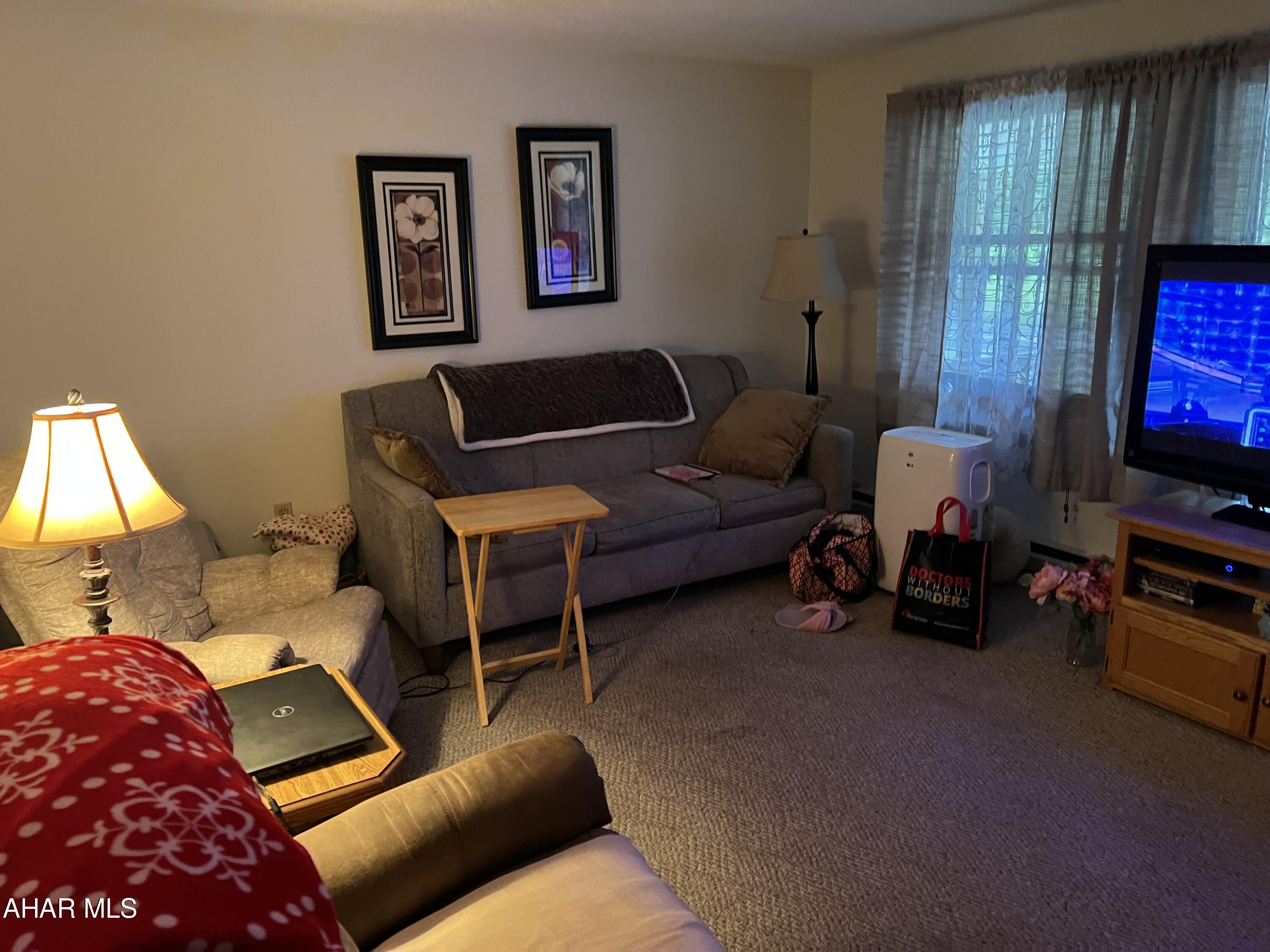 Laurel Woods - Residential