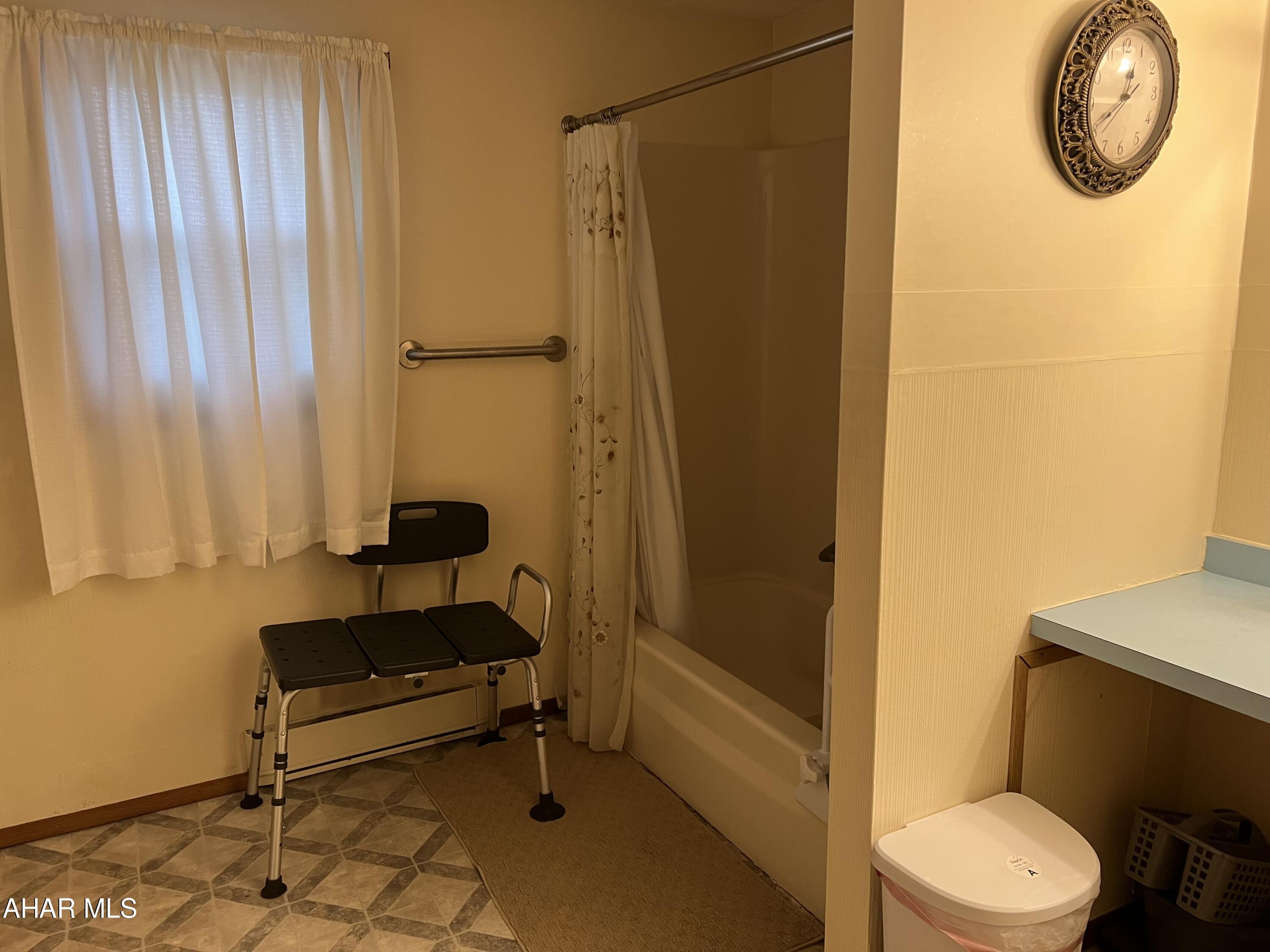 Laurel Woods - Residential