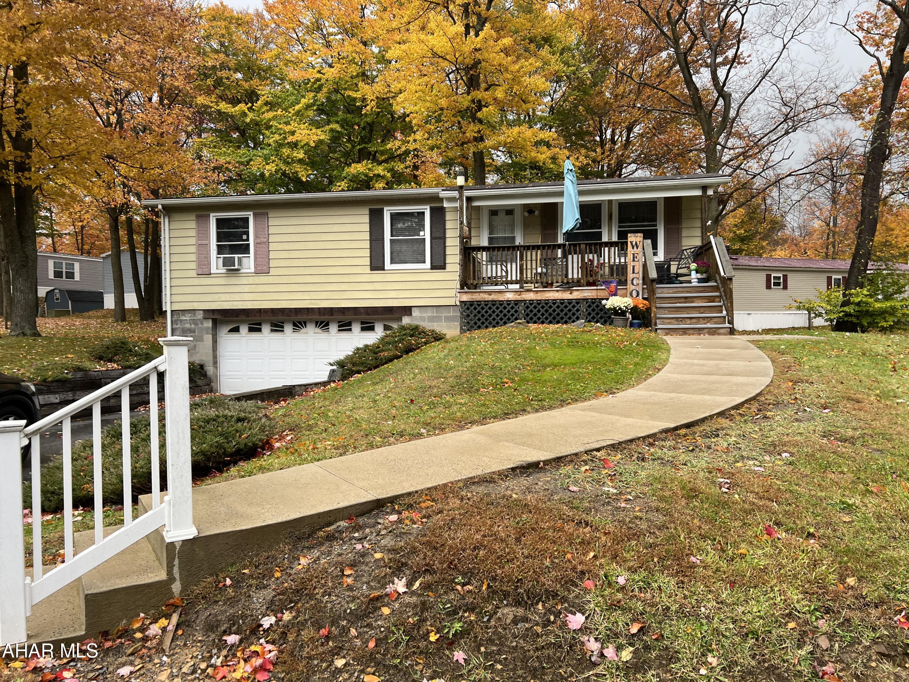 Laurel Woods - Residential