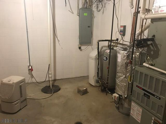 Lower Brush Mountain Road - Residential