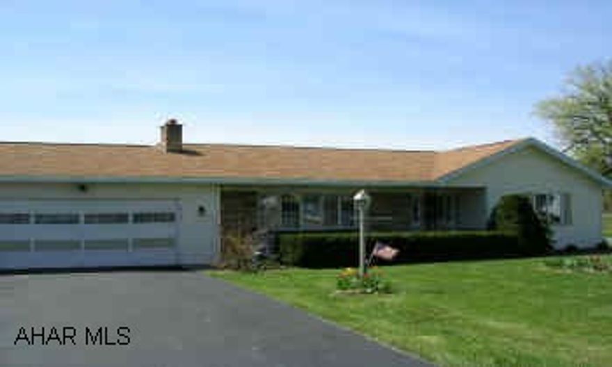 NICE 3 BEDROOM, 2 BATH RANCHER ON CORNER LOT. SPACIOUS KITCHEN AND EATING AREA. 2 CAR ATTACHED GARAGE. NICE PATIO. HOME WARRANTY.  SOLAR PANEL IN ROOF OF LAUNDRY ROOM.  HELPS WITH HEATING HOUSE.