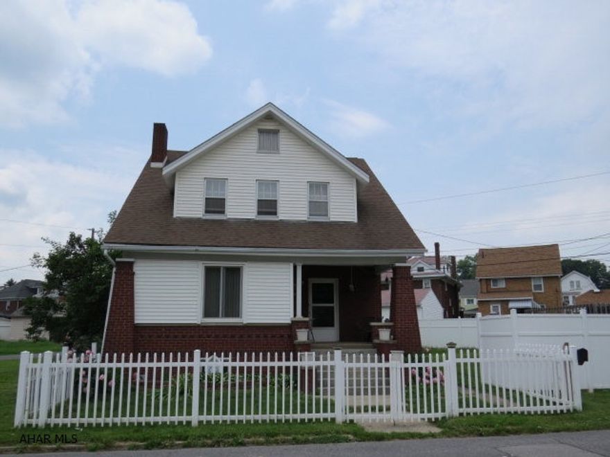 Located on the corner of Furnace Avenue this 3 bedroom 2 bathroom home is move in ready.  The kitchen is remodeled and less than 3 years old with custom cabinets.  There are many updates through out.  In the back yard the privacy fence is perfect for anyone swimming in the above ground pool.