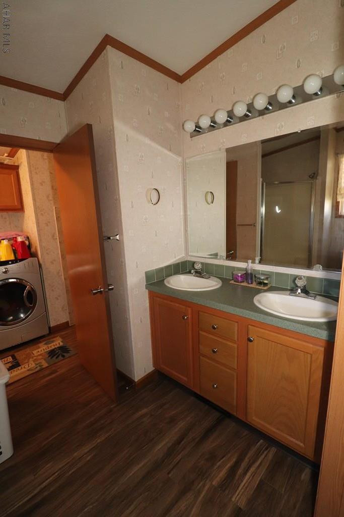 Laurel Woods - Residential