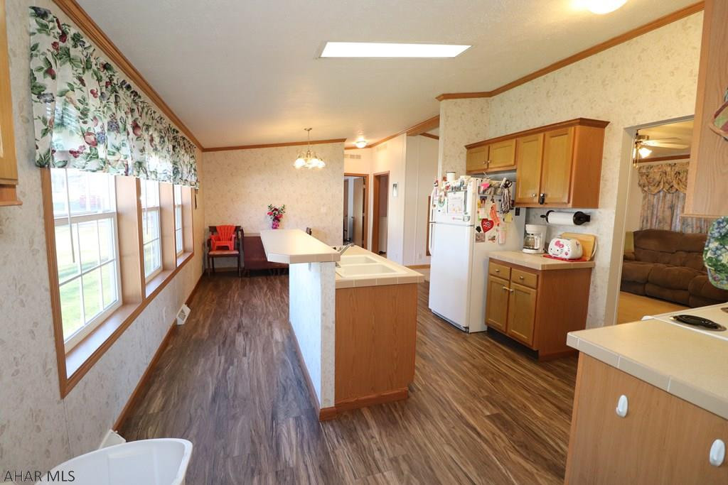 Laurel Woods - Residential