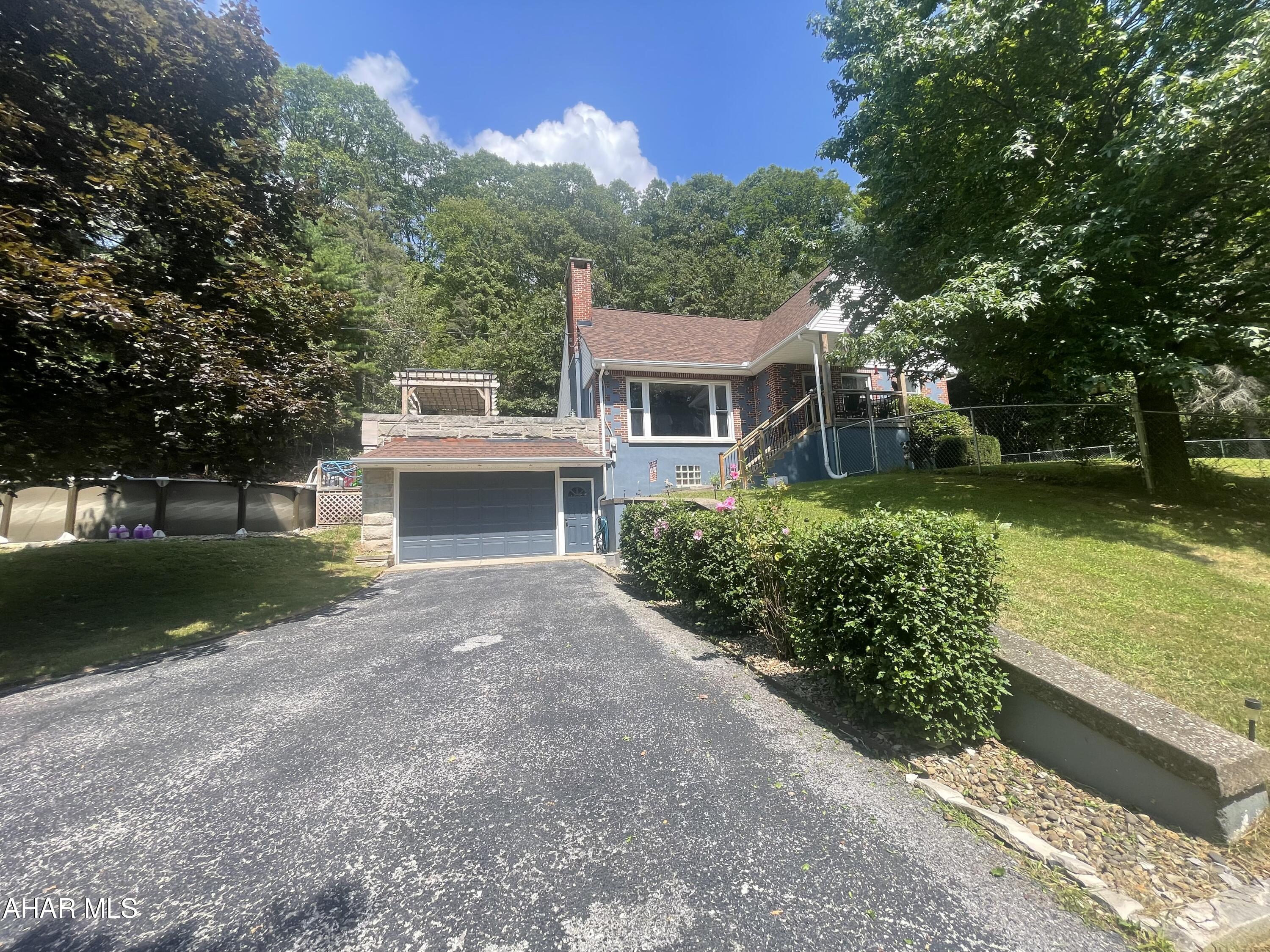 Juniata Gap - Residential