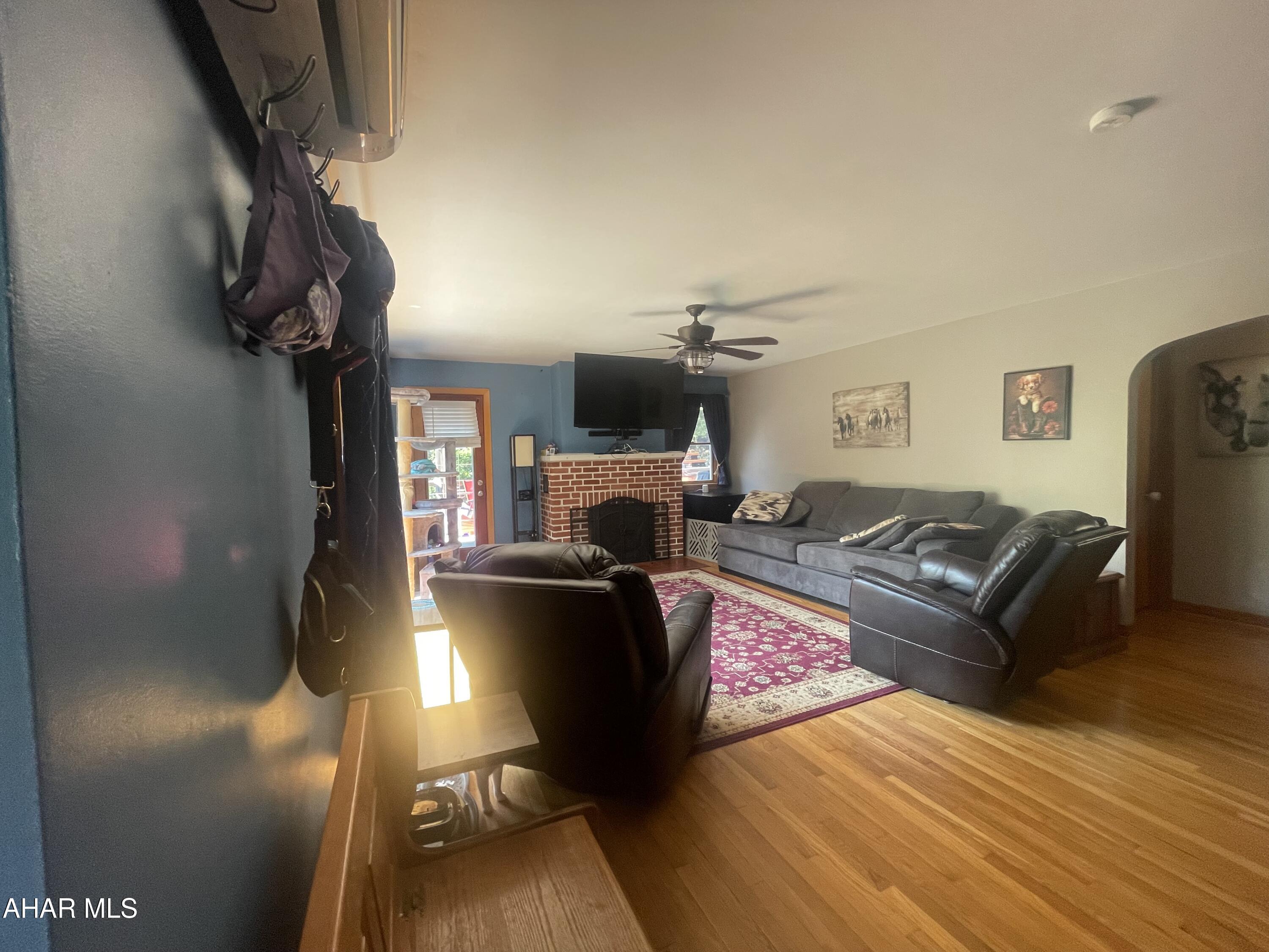 Juniata Gap - Residential