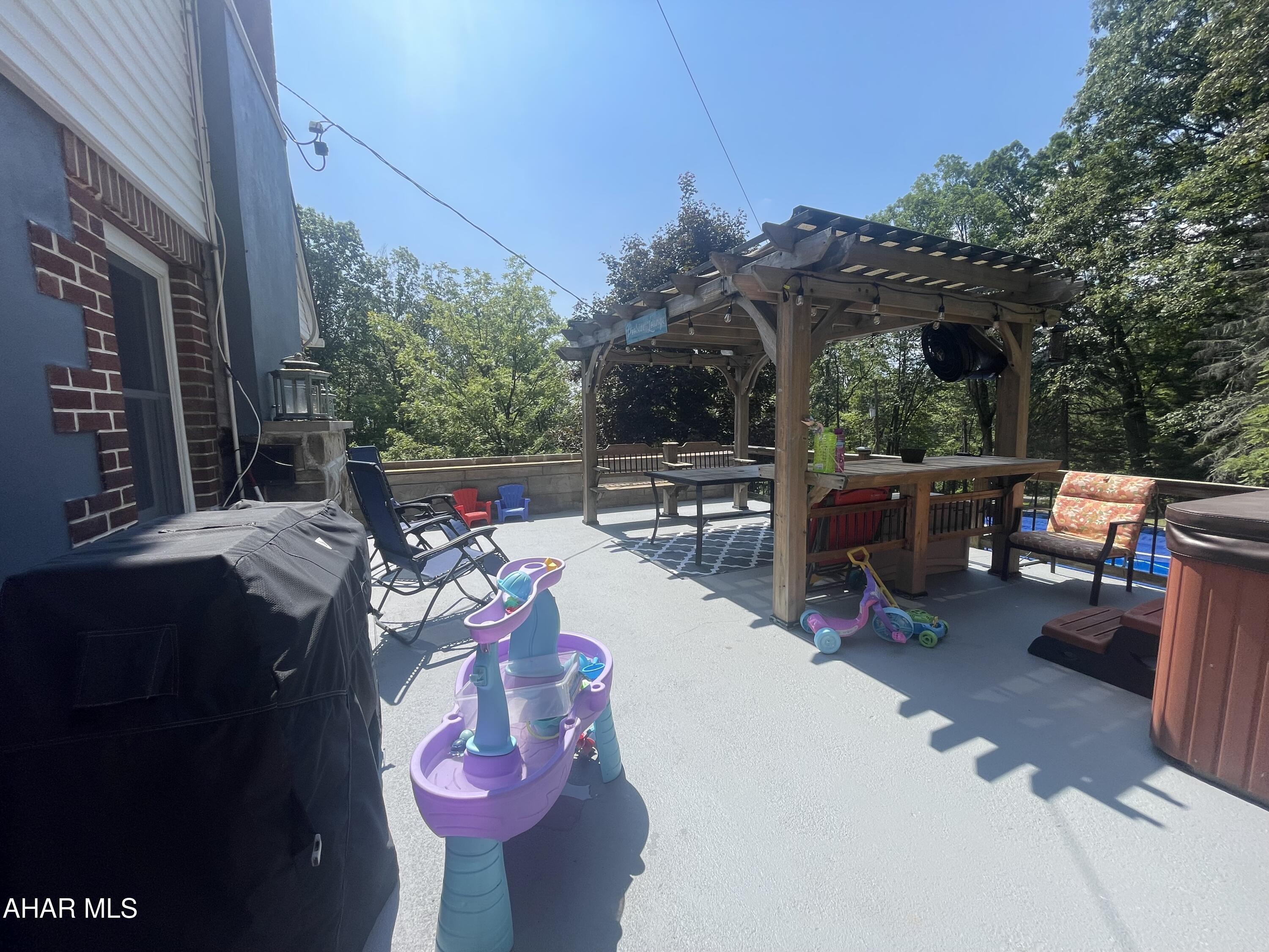 Juniata Gap - Residential