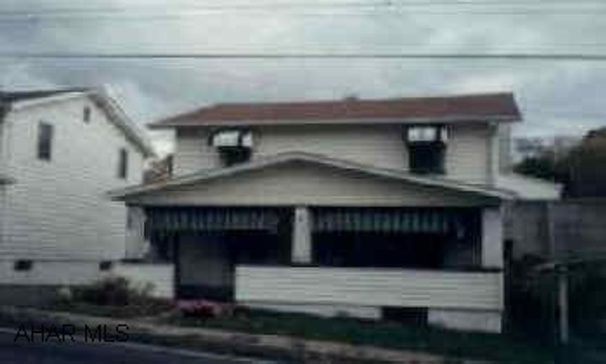 Fenced back yard, small above ground pool, covered patio Fenced back yard, small above ground pool, covered patio