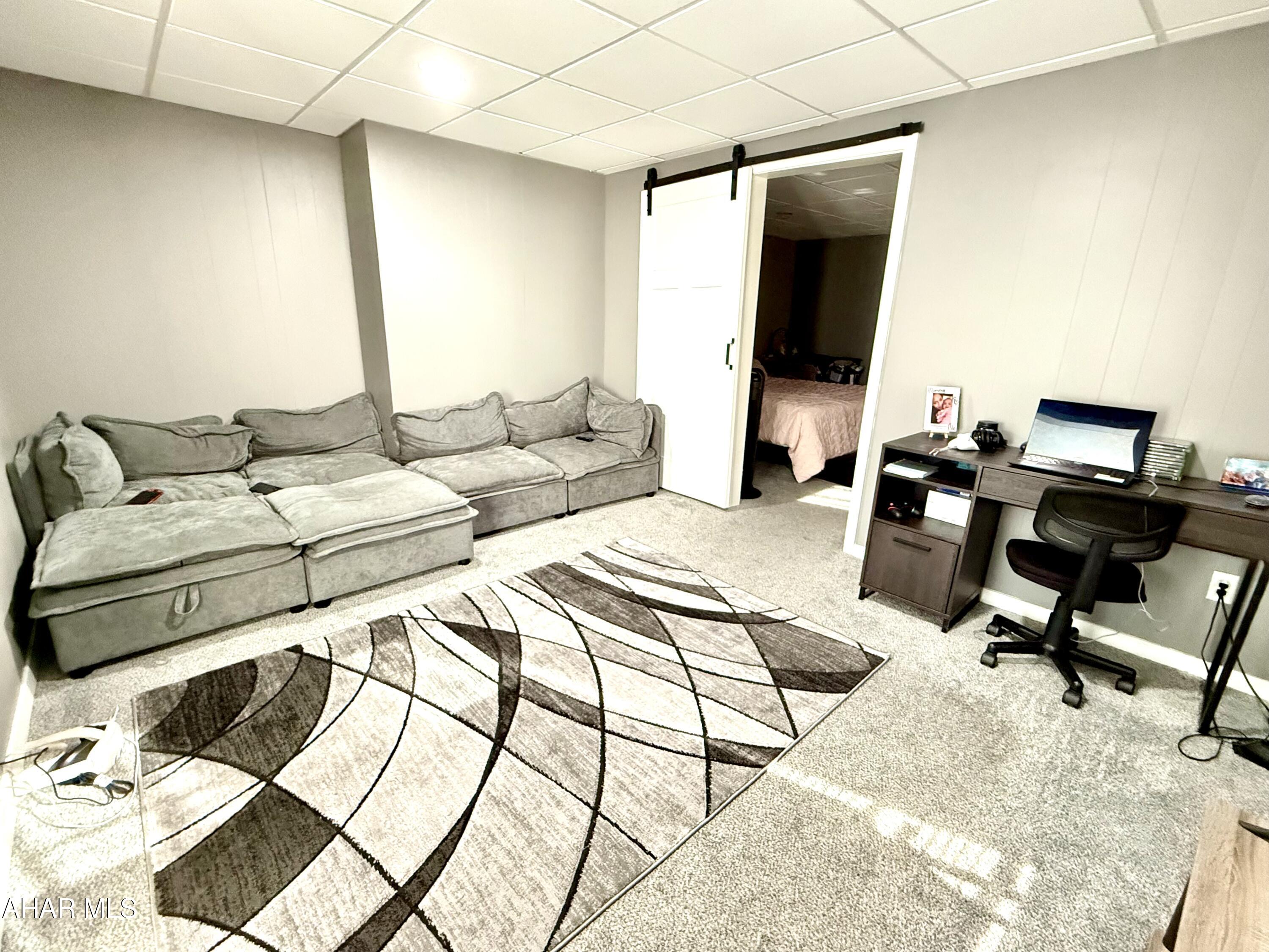 East End - Commercial Sale