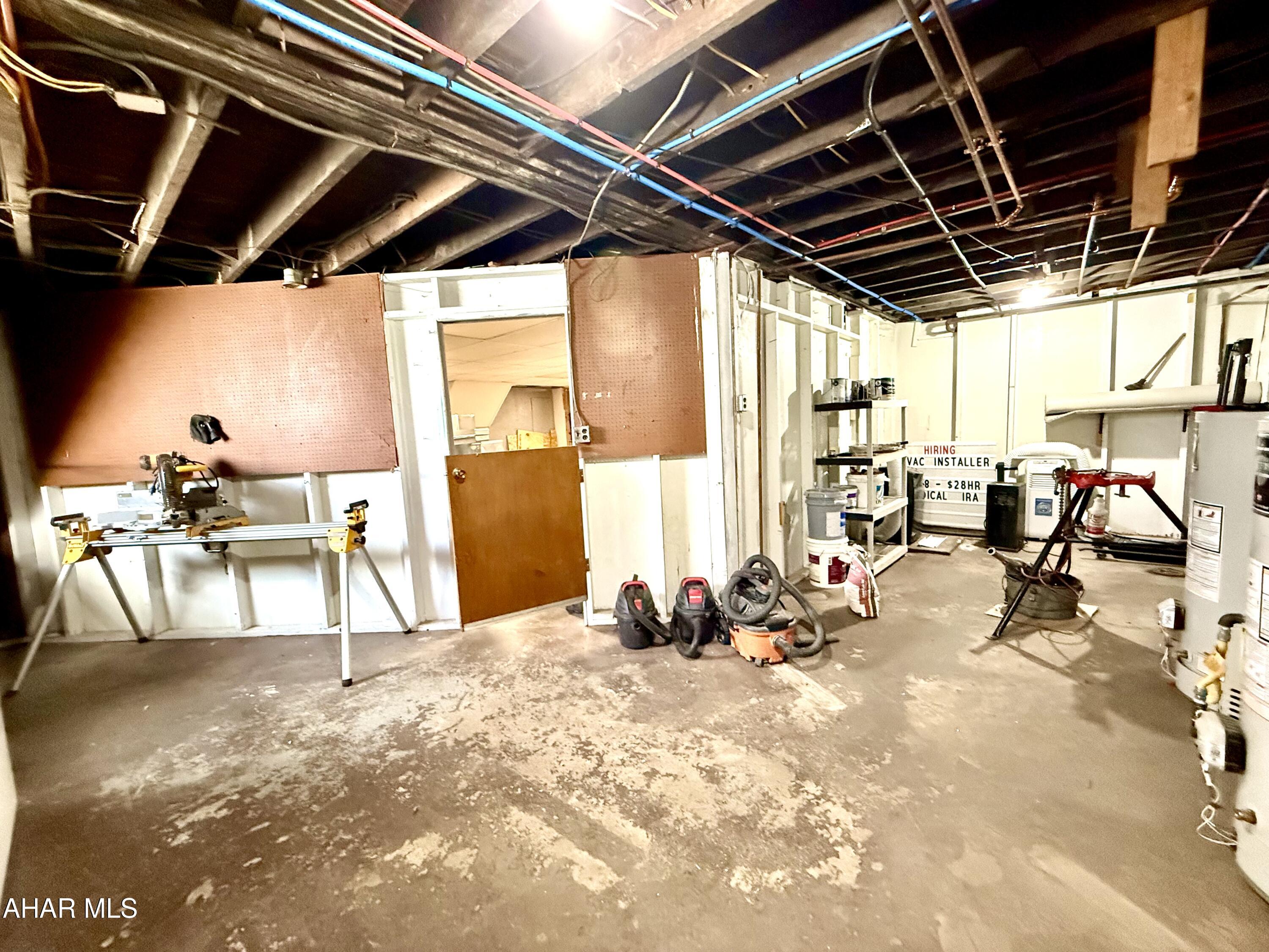 East End - Commercial Sale