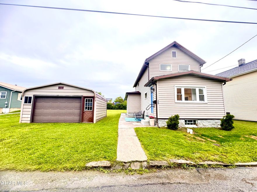 Tucked back into one of Galltizin's Quietest neighborhoods sits 308 Maxwell St. This adorable house is ready for it's next owners.  It has been completely remodeled from top to Bottom.  The Open concept layout provides for a view from the front of the house, to the back with no obstructions! There is also a mudroom/Laundry room at the back of the first floor. Upstairs you'll find three rooms and a Bathroom with stunning tile work. The open hallway makes for a very airy feel to the upstairs as well.  Outside is an oversized garage, and Lots of space with a flat back yard!   Don't miss this little gem! Call today for your tour!