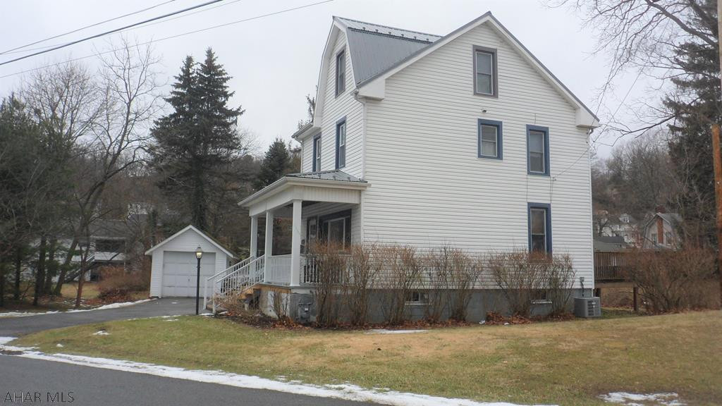 Llyswen - Residential