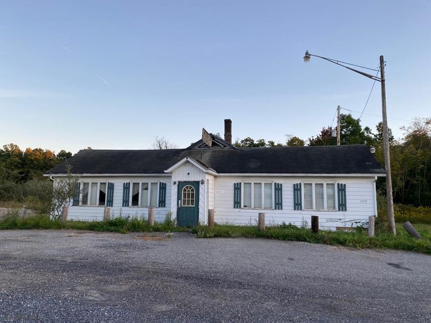 High visibility location at the corner of 422-Ben Franklin Hwy and 271-Station Road, previously used as a gas station, tanks have been removed and environmental report is available, most recently used as a restaurant, building is in poor condition, public sewer is on the lot, additional acreage available, contingent on final subdivision approval, additional acreage available