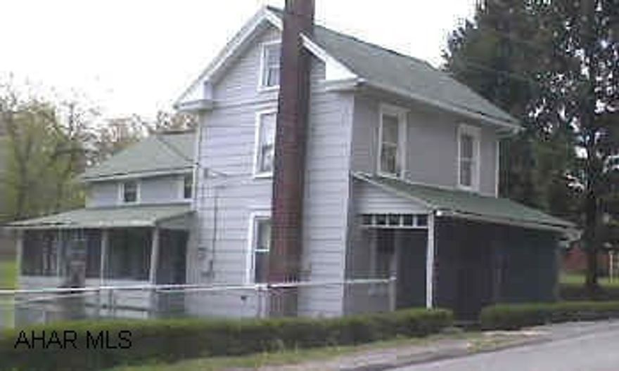 Nice, neat 2 story home on large lot on outskirts of town.