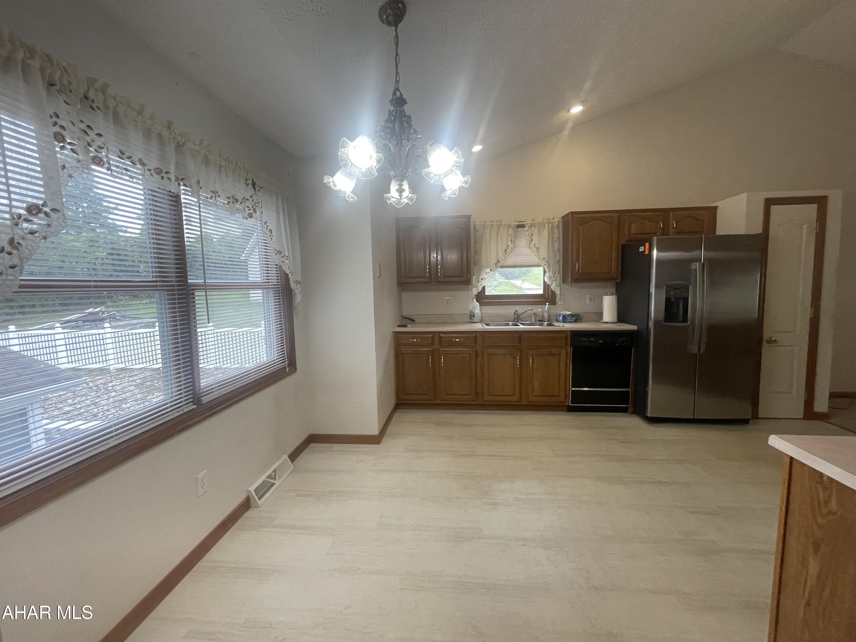 Brentwood - Residential