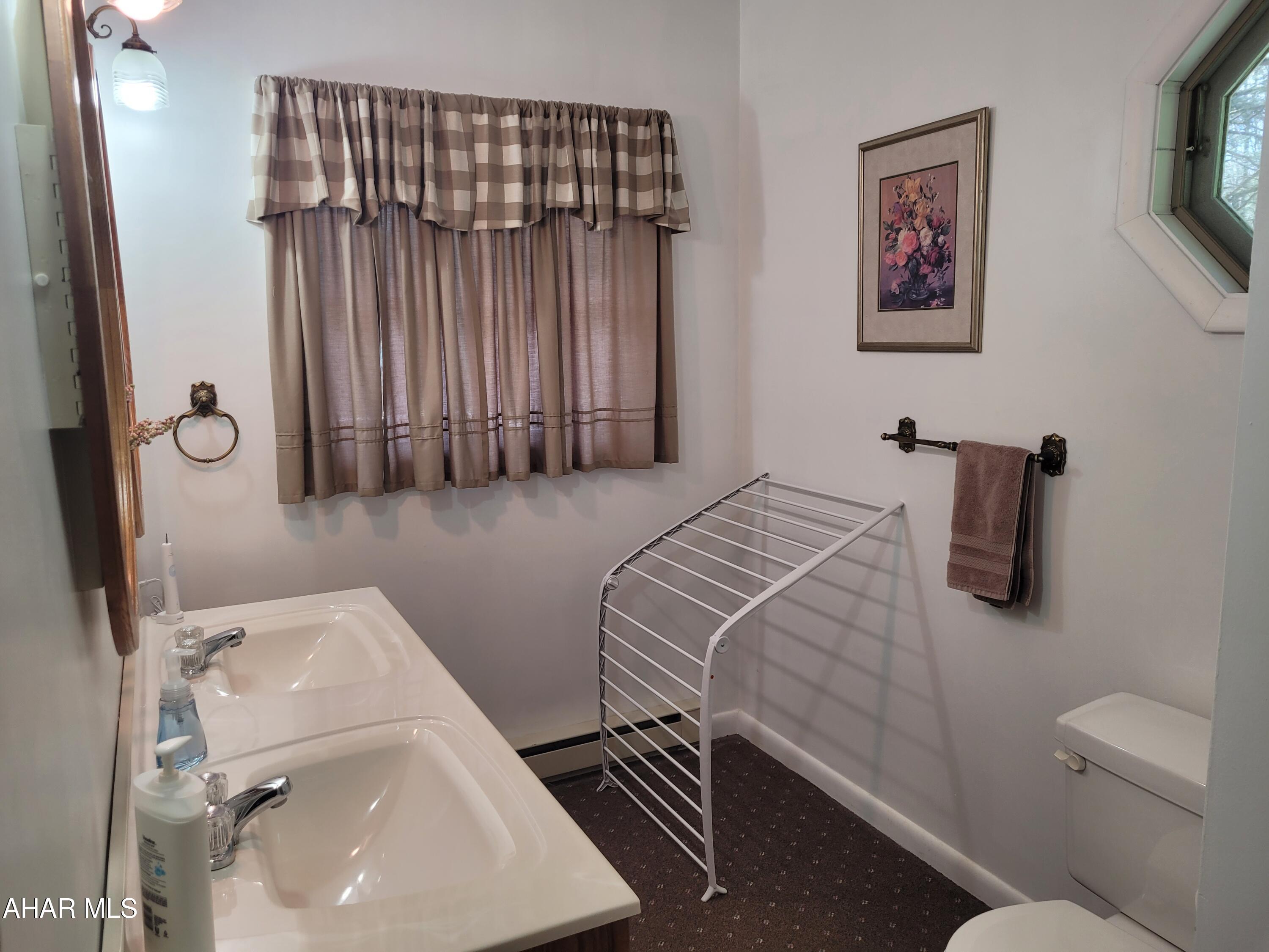 Glendale Yearound - Residential